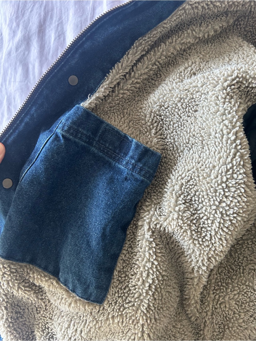 Carhartt Sherpa Lined Denim Jacket - Picture 8 of 11